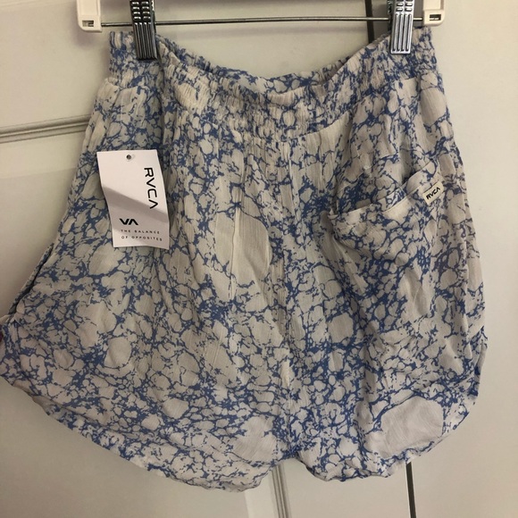 High waisted shorts - Picture 2 of 3